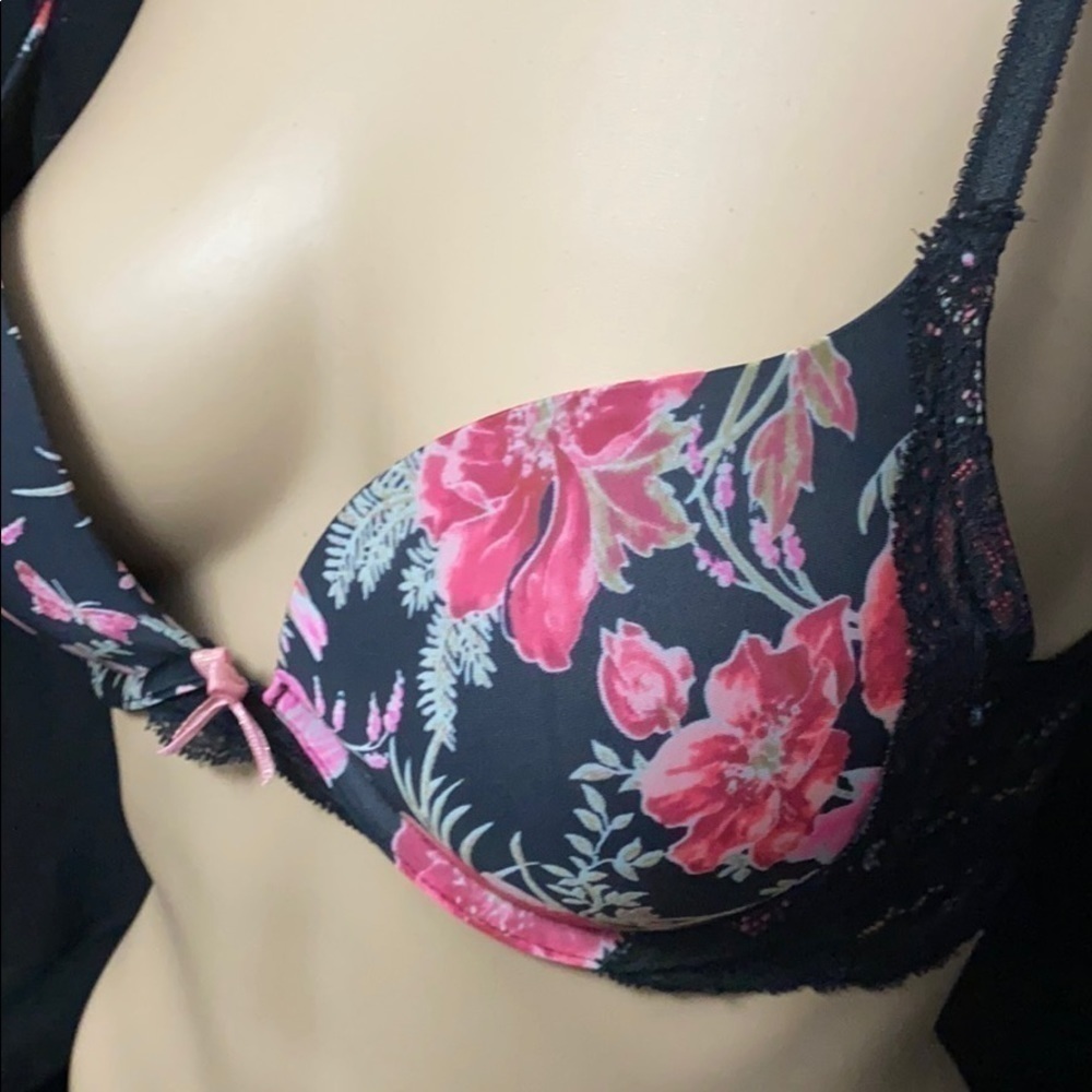 victoria’s Secret 32D Dream Angels push up bra - Picture 3 of 8